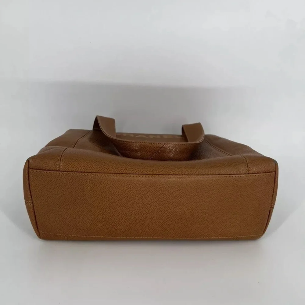Vintage 90’s Chanel Caviar Leather Pebbled Logo Embossed Stitch Shoulder Bag Y2K